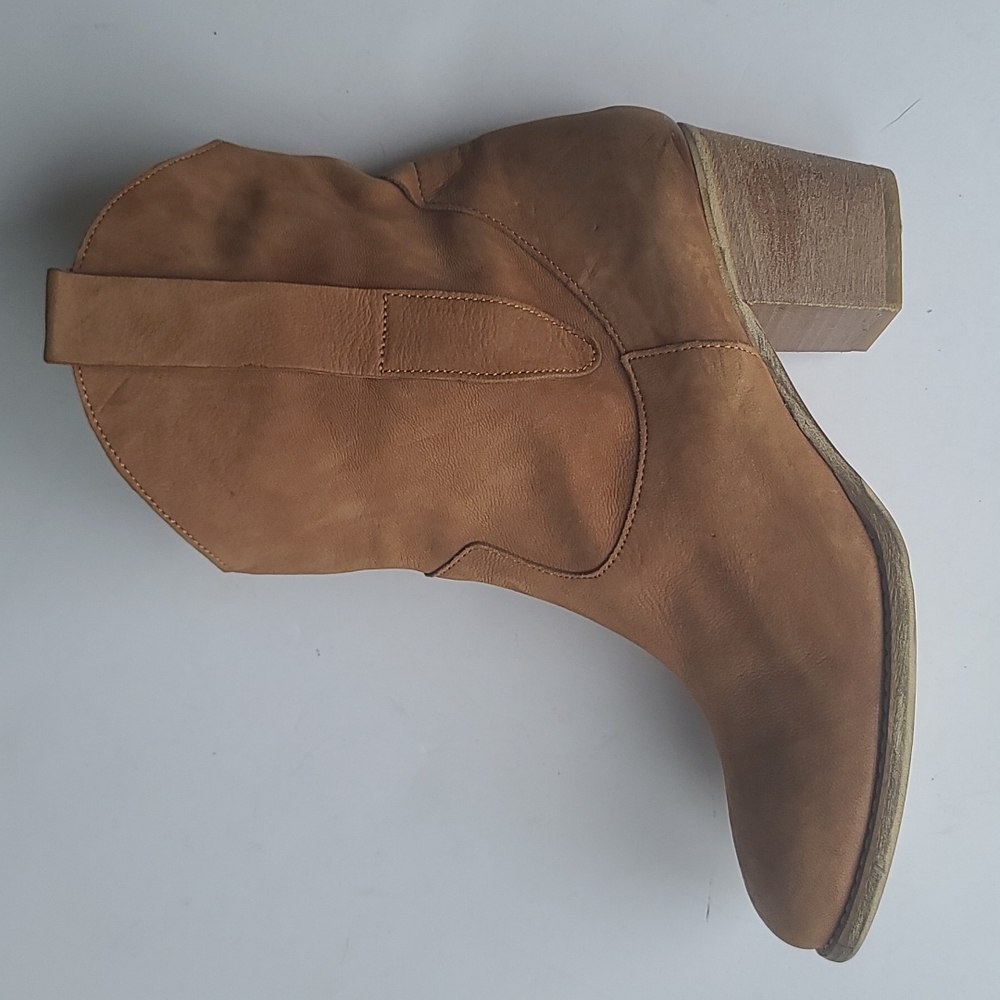 Dune genuine leather tan bootie size 9